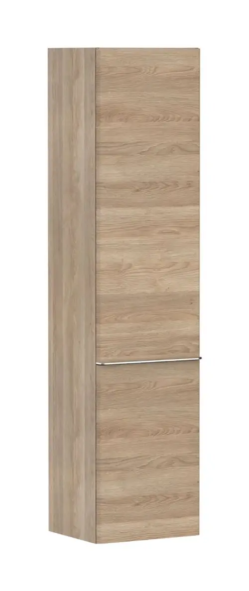 Hochschrank in Eiche-Natur-Optik mit zwei horizontalen Türen. Der Türanschlag ist links. Das Design gehört zur Hansgrohe Xelu Kollektion.